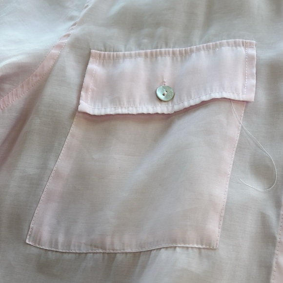 Chico’s pale pink button front blouse.  Size 2 (Medium).  Splits at hemline. - Picture 2 of 13